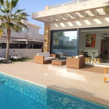 Luxurious With Private Heated Pool Pmt12