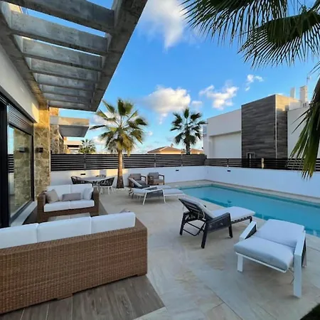 ヴィラ Luxurious With Private Heated Pool Pmt12 トレビエハ